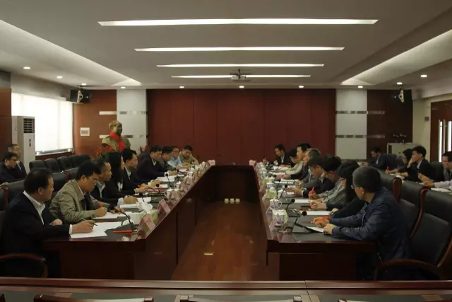 彿山市政府領導到“彿山炤明”調(diao)研 希朢彿炤實